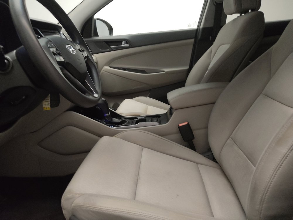 Used 2016 Hyundai Tucson SE w/ Option Group 02 FWD image 17