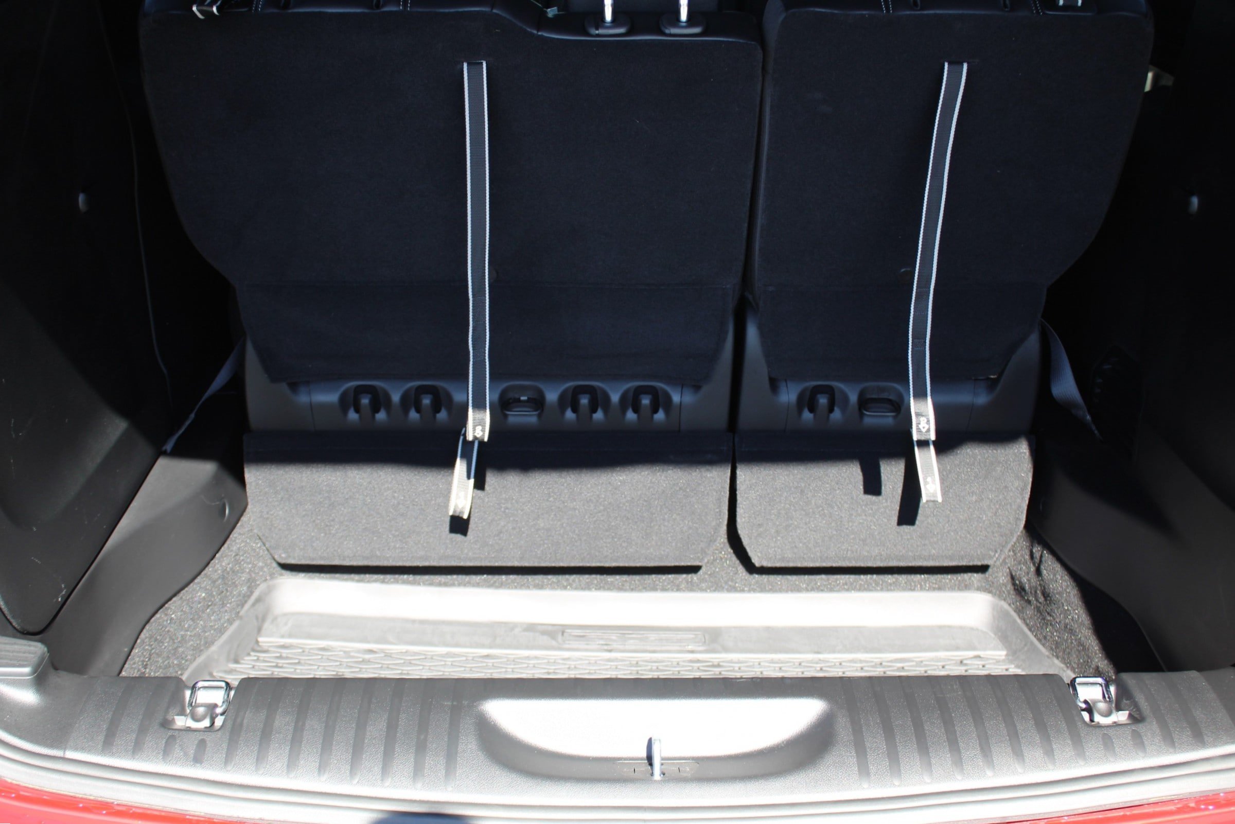 Used 2025 Chrysler Pacifica Select w/ Fav Edition Package FWD image 18
