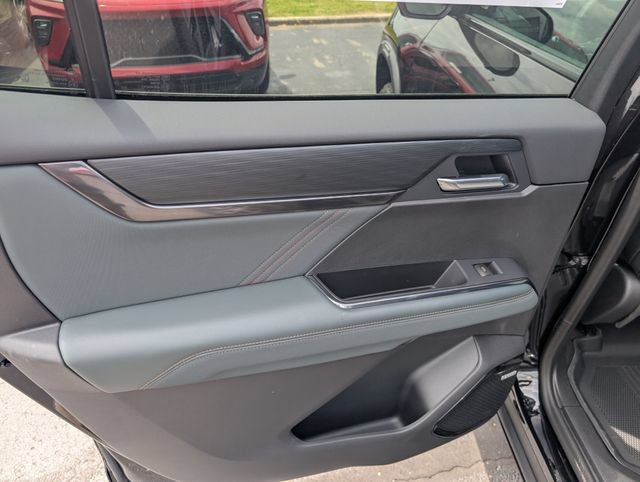 New 2026 GMC Acadia AT4 w/ Luxury Package AWD/4WD image 10