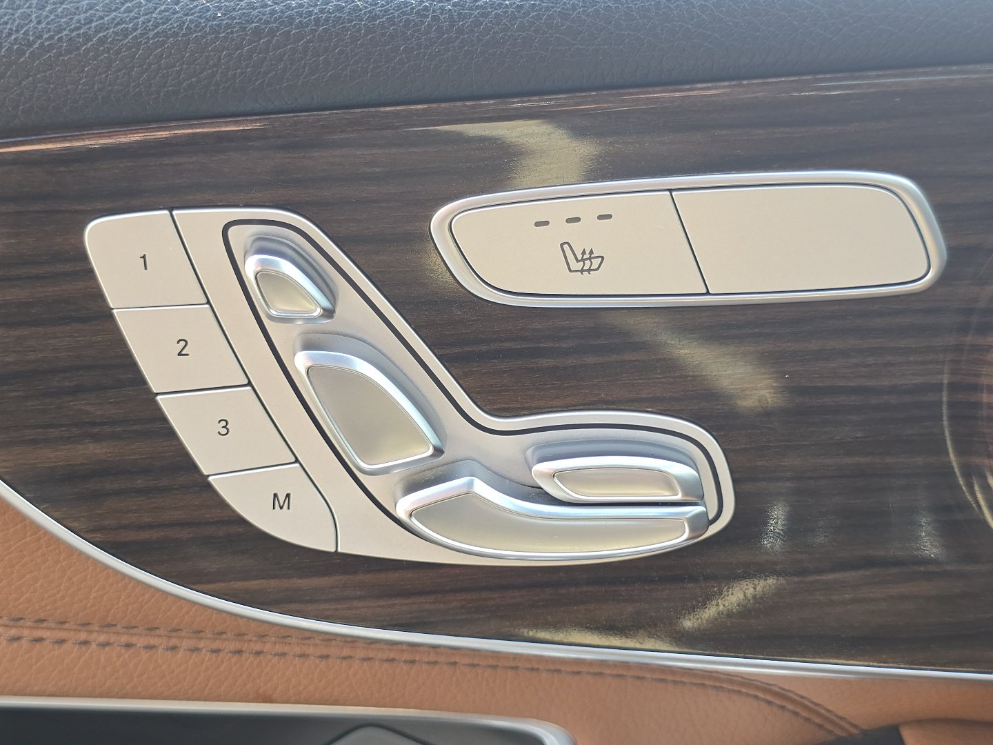 Used 2018 Mercedes-Benz C 300 4MATIC Coupe image 25