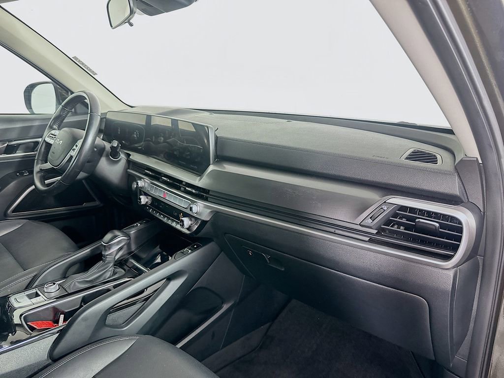 Used 2023 Kia Telluride S w/ S Sunroof Package image 28