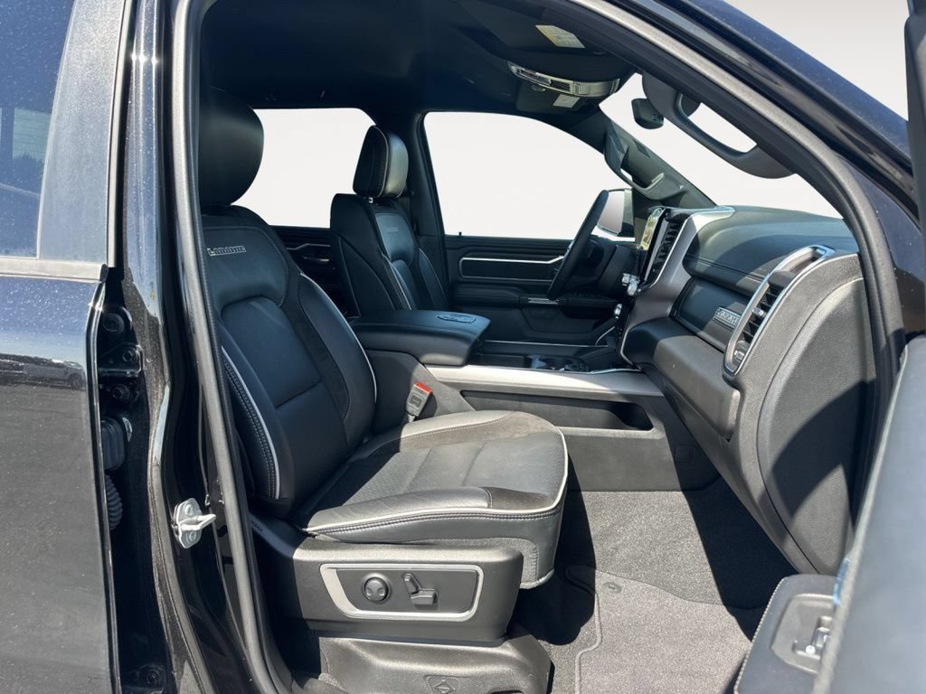 Used 2025 RAM 1500 Laramie AWD/4WD image 26