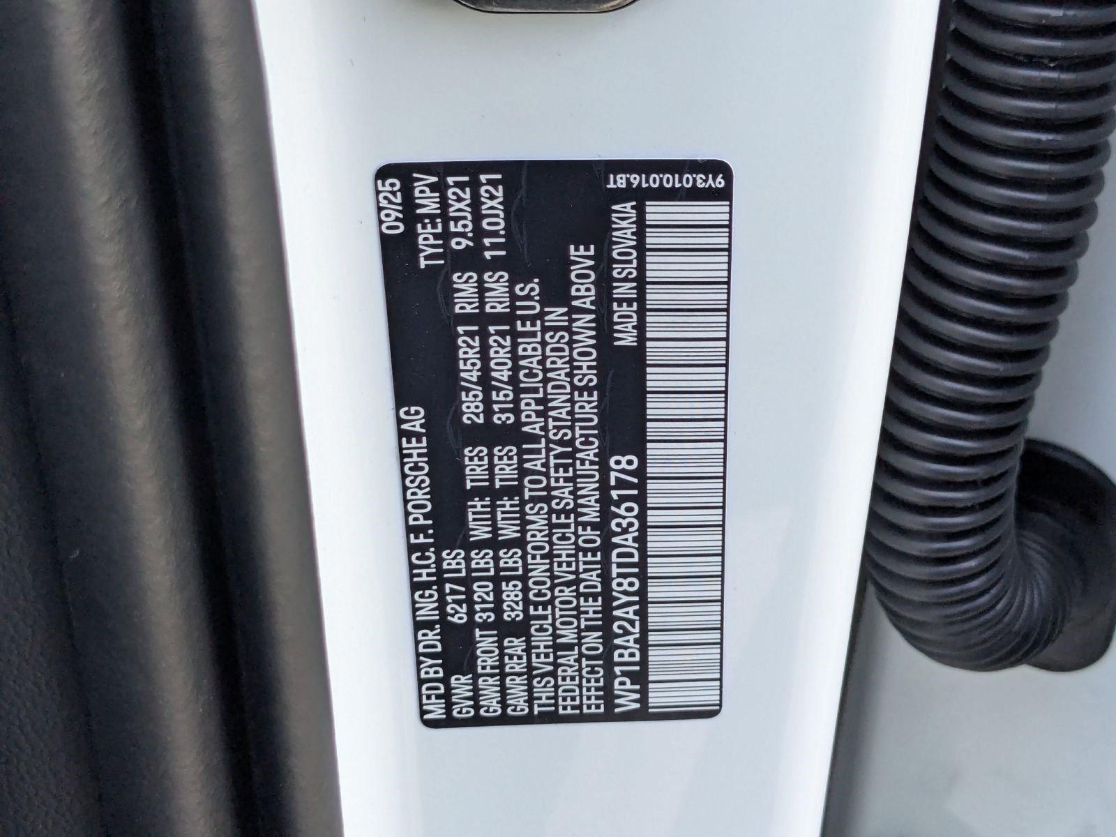 New 2026 Porsche Cayenne Coupe image 30