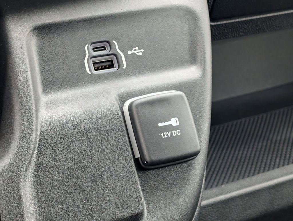 Used 2024 RAM ProMaster 2500 image 27