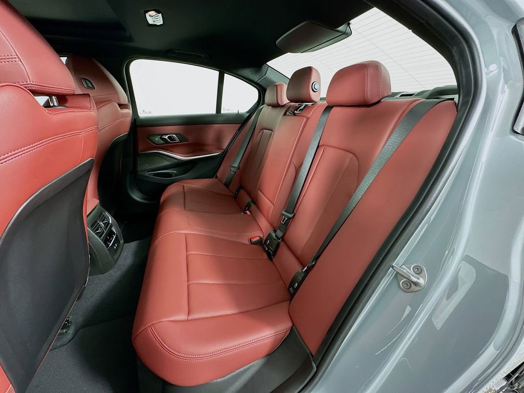 New 2026 BMW 330i Sedan w/ M Sport Package image 17