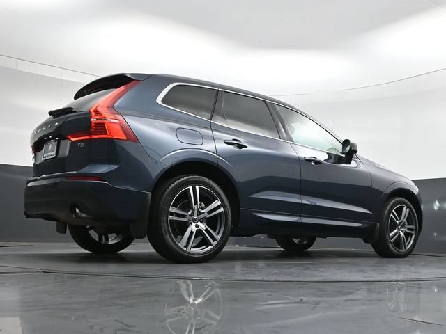 Used 2021 Volvo XC60 T5 Momentum w/ Premium Package AWD/4WD image 37