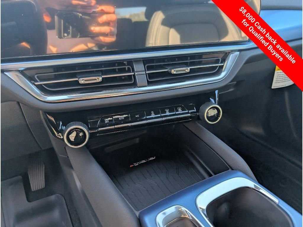 New 2026 Chevrolet Equinox EV LT image 22