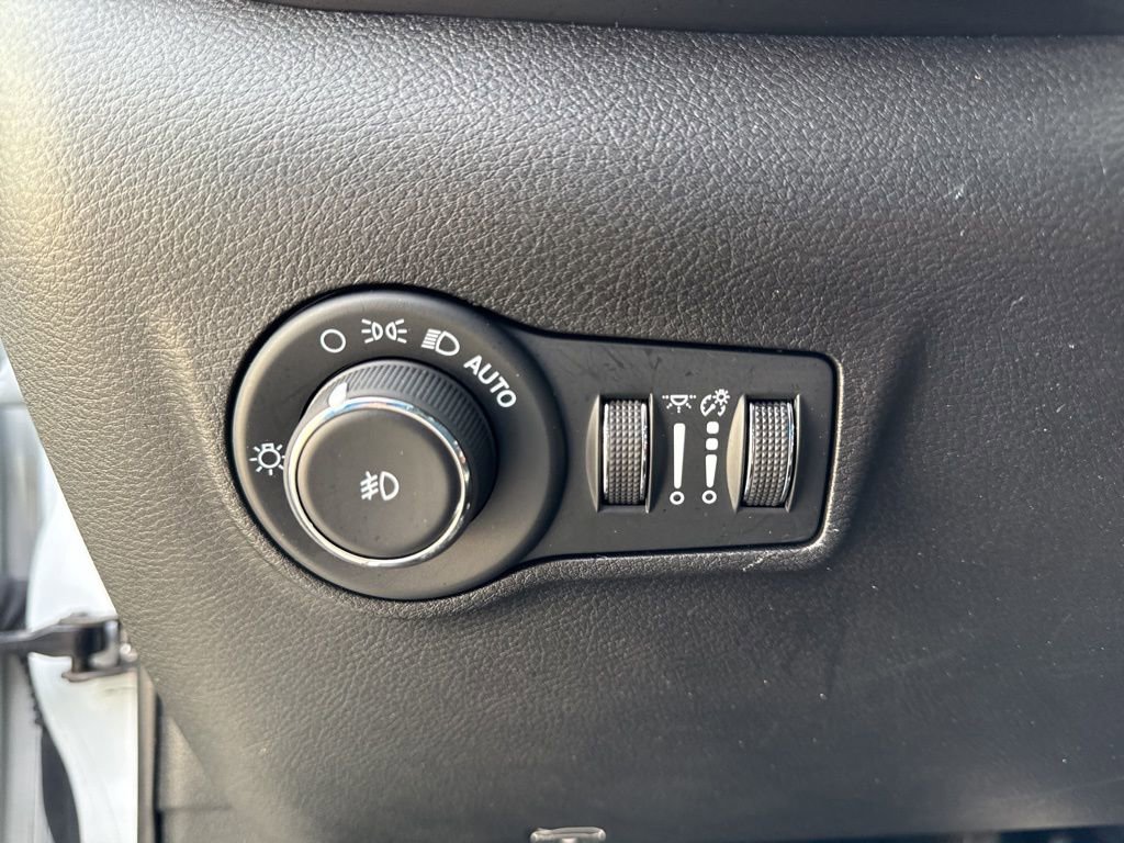 Used 2024 Jeep Compass Limited AWD/4WD image 21