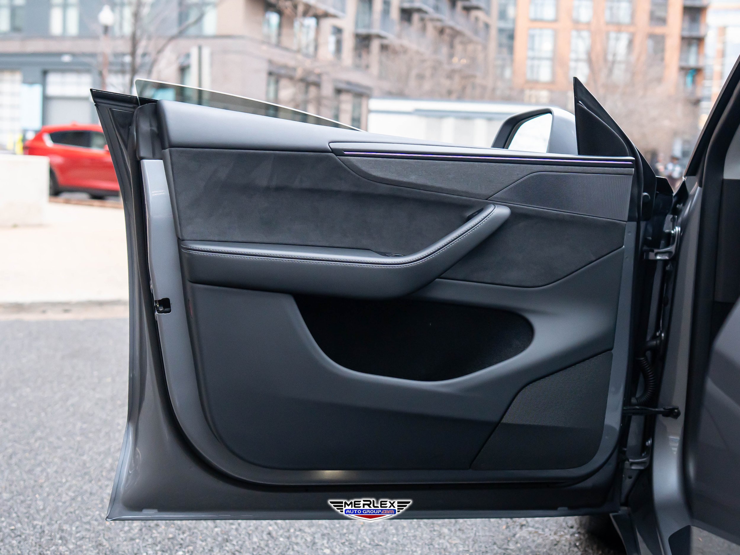 Used 2026 Tesla Model Y Long Range RWD image 34