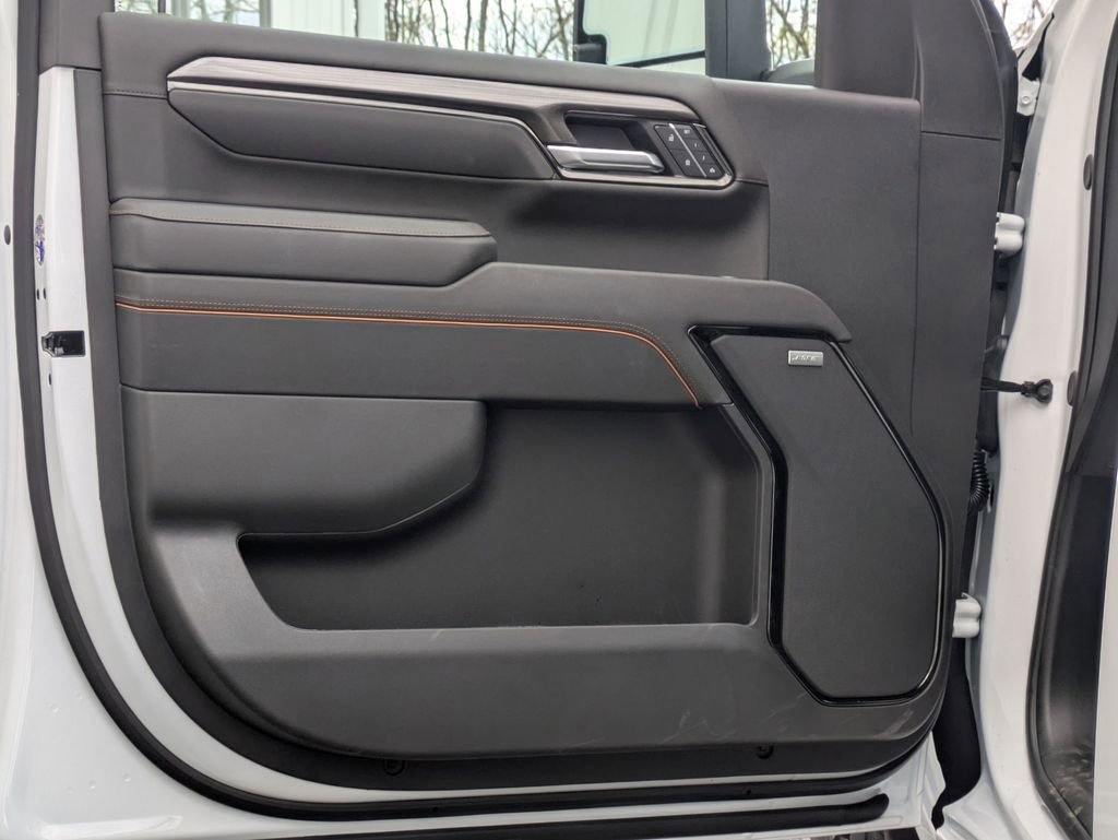 New 2026 GMC Sierra 2500 AT4 w/ AT4 Premium Plus Package image 12