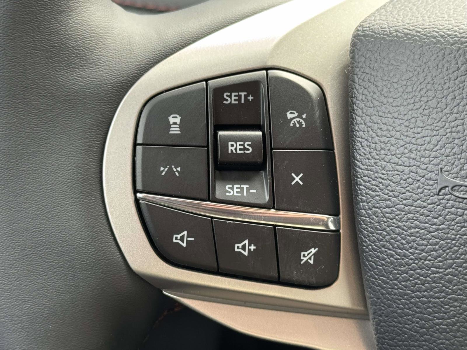 New 2026 Ford Explorer Active image 18