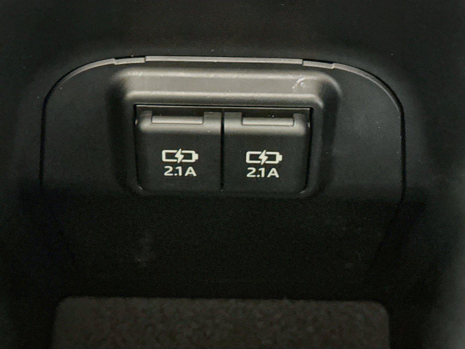 Used 2019 Toyota RAV4 XLE FWD image 32