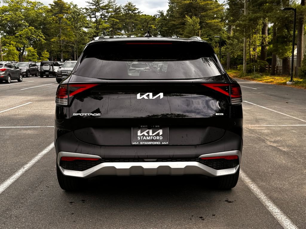 Used 2023 Kia Sportage EX AWD/4WD image 4