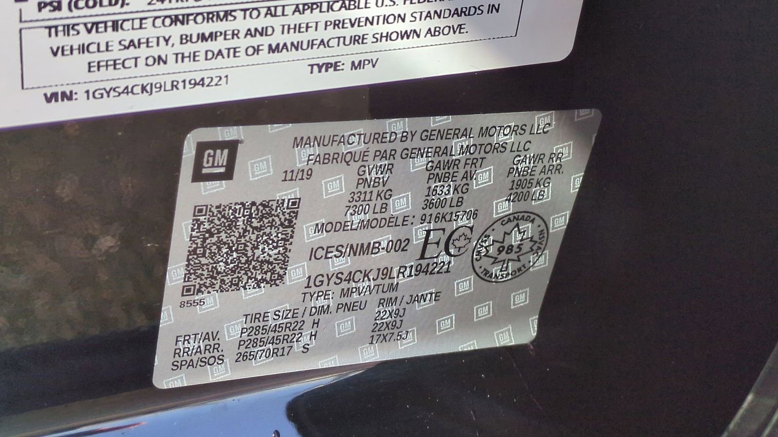 Used 2020 Cadillac Escalade Premium Luxury w/ Escalade Sport Edition image 41