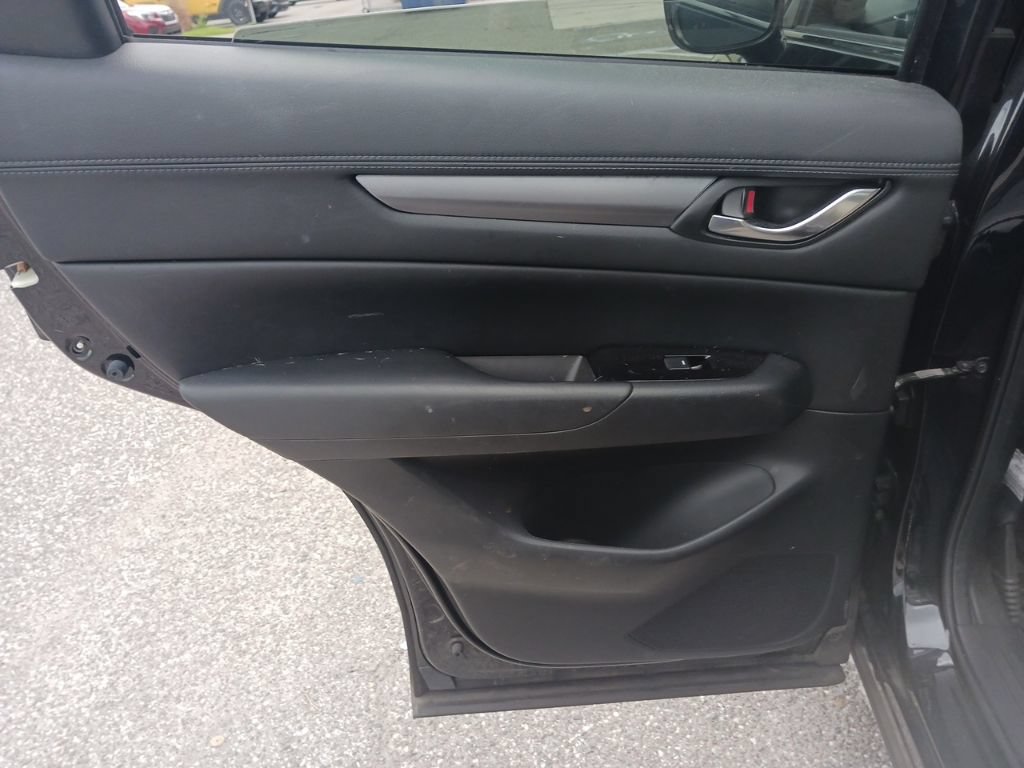 Used 2018 MAZDA CX-5 Touring FWD image 14