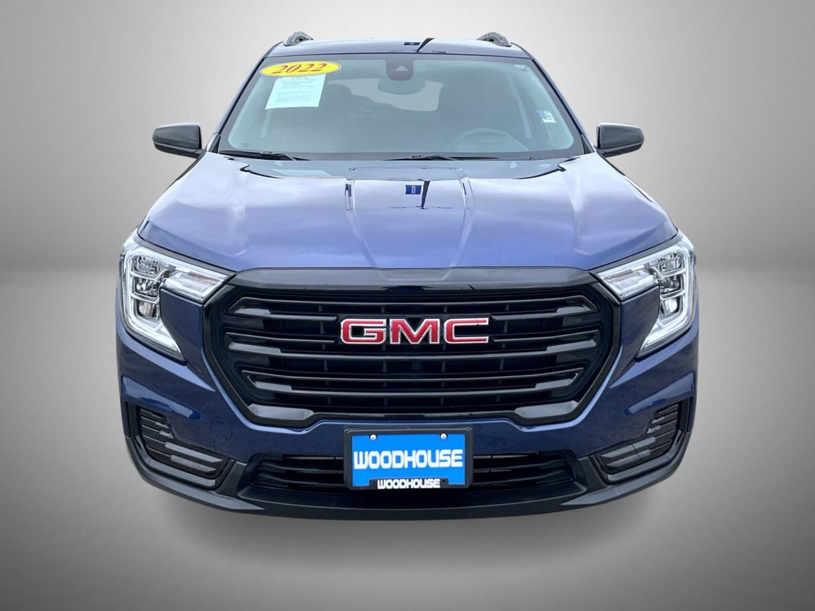 Used 2022 GMC Terrain SLE w/ Driver Convenience Package AWD/4WD image 2