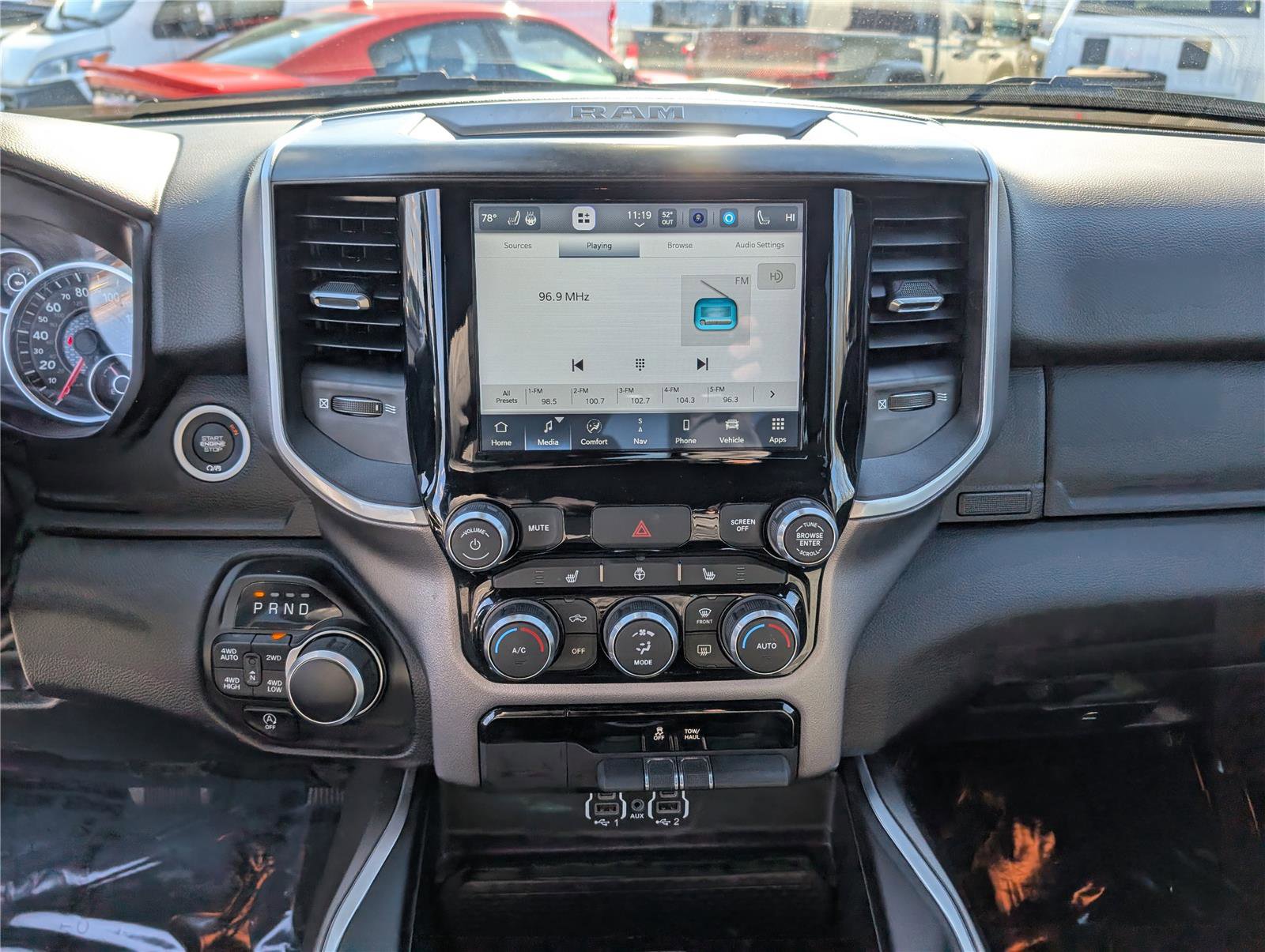 Used 2023 RAM 1500 Big Horn AWD/4WD image 18