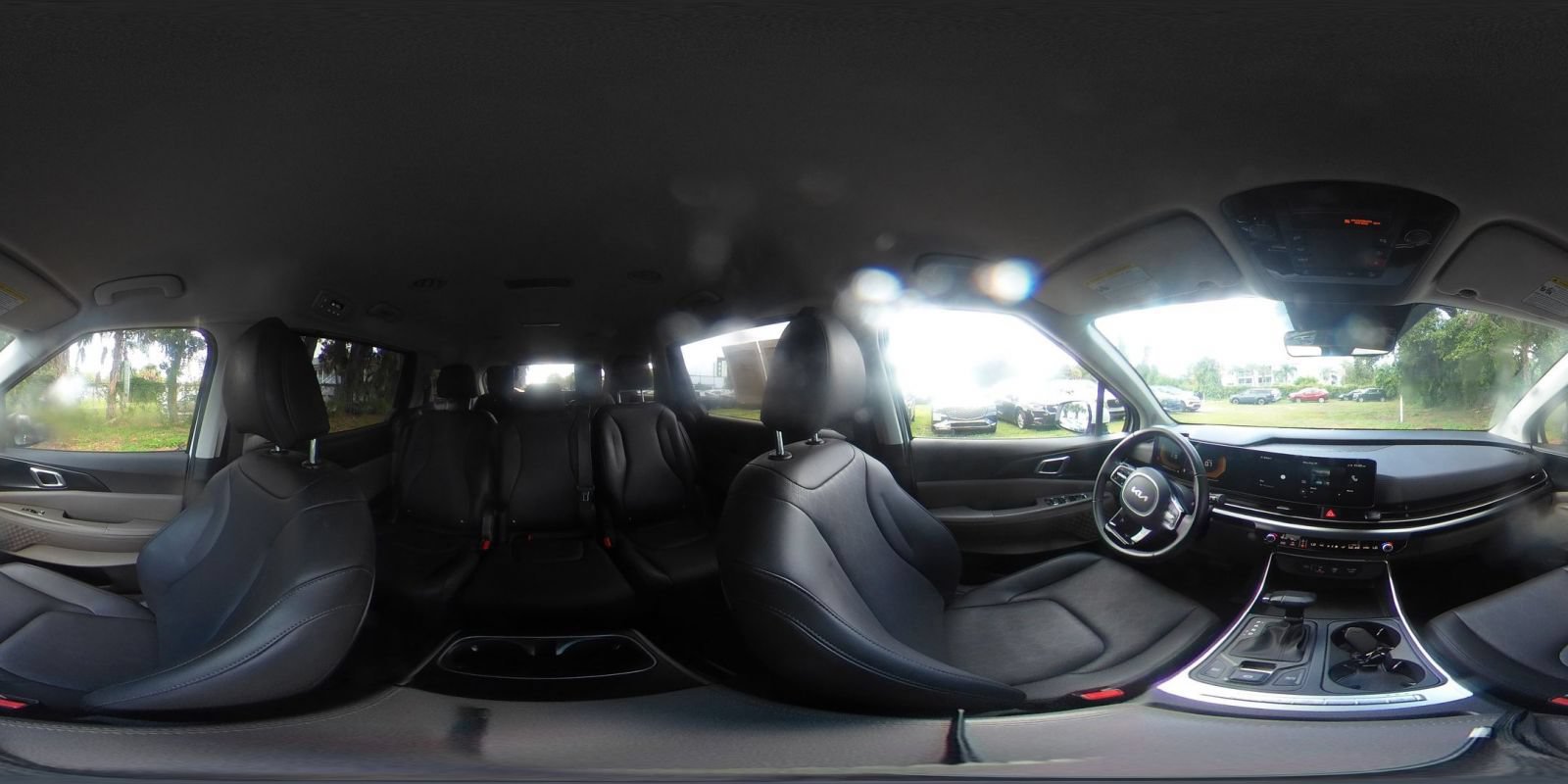 Used 2026 Kia Carnival FWD image 44