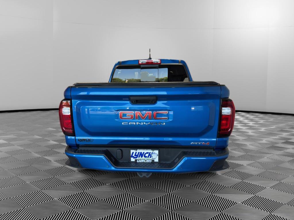 Used 2023 GMC Canyon AT4 w/ AT4 Premium Package AWD/4WD image 4