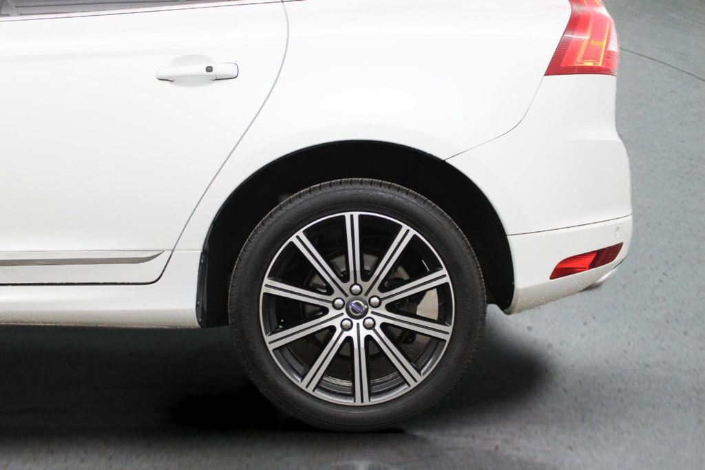 Used 2017 Volvo XC60 T6 Inscription w/ Advanced Package AWD/4WD image 8
