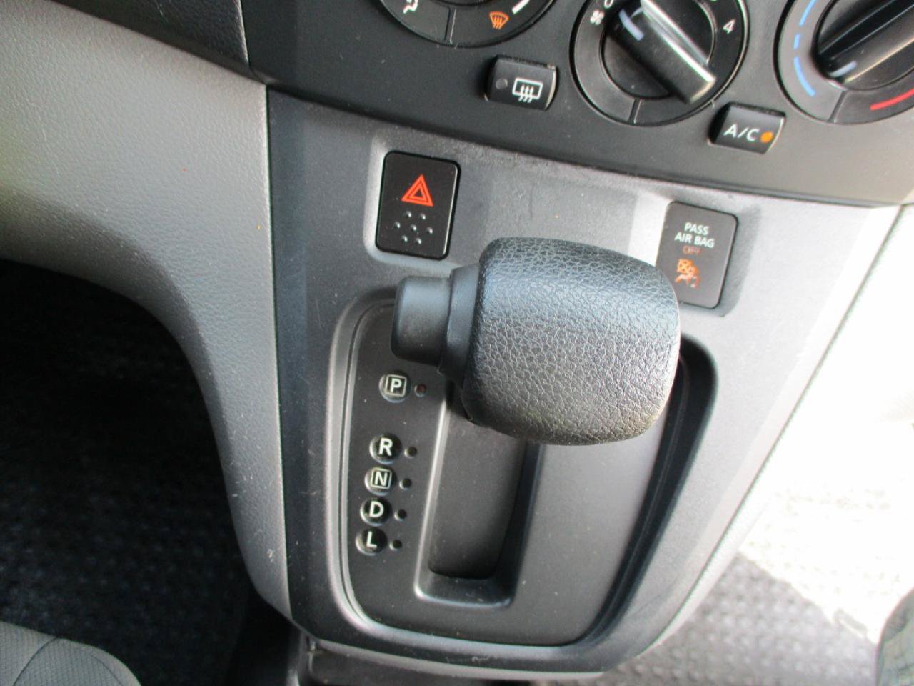 Used 2015 Nissan NV200 SV w/ Back Door Glass Package FWD image 23
