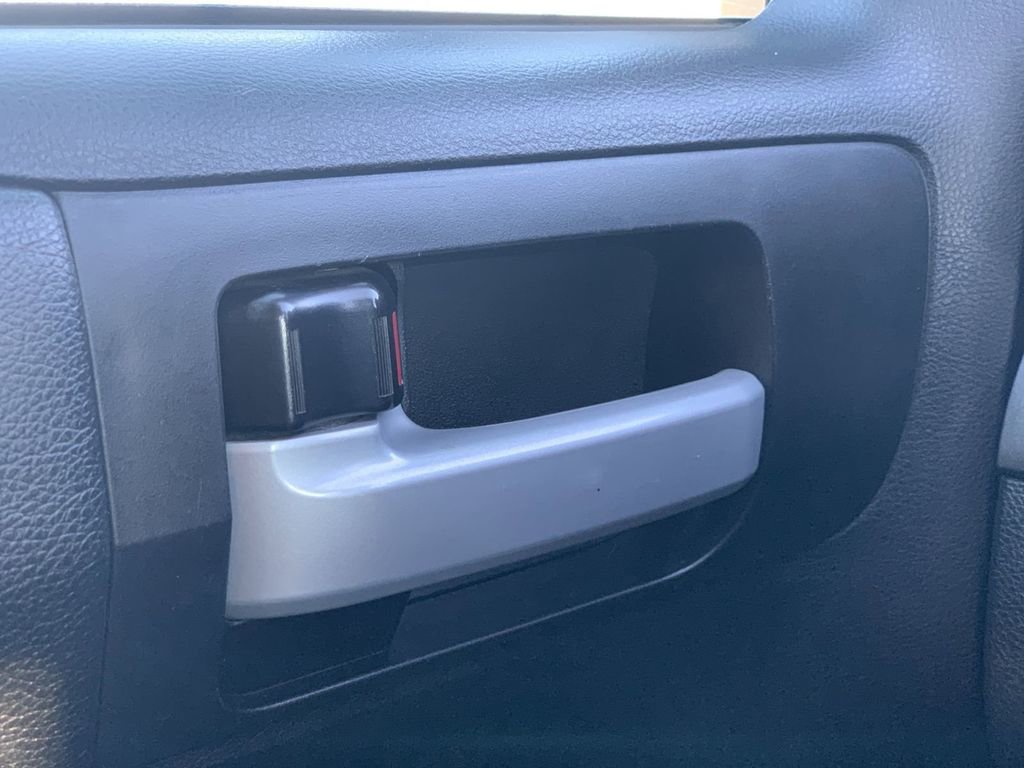 Used 2019 Toyota Tundra SR5 w/ SR5 Upgrade Package image 17