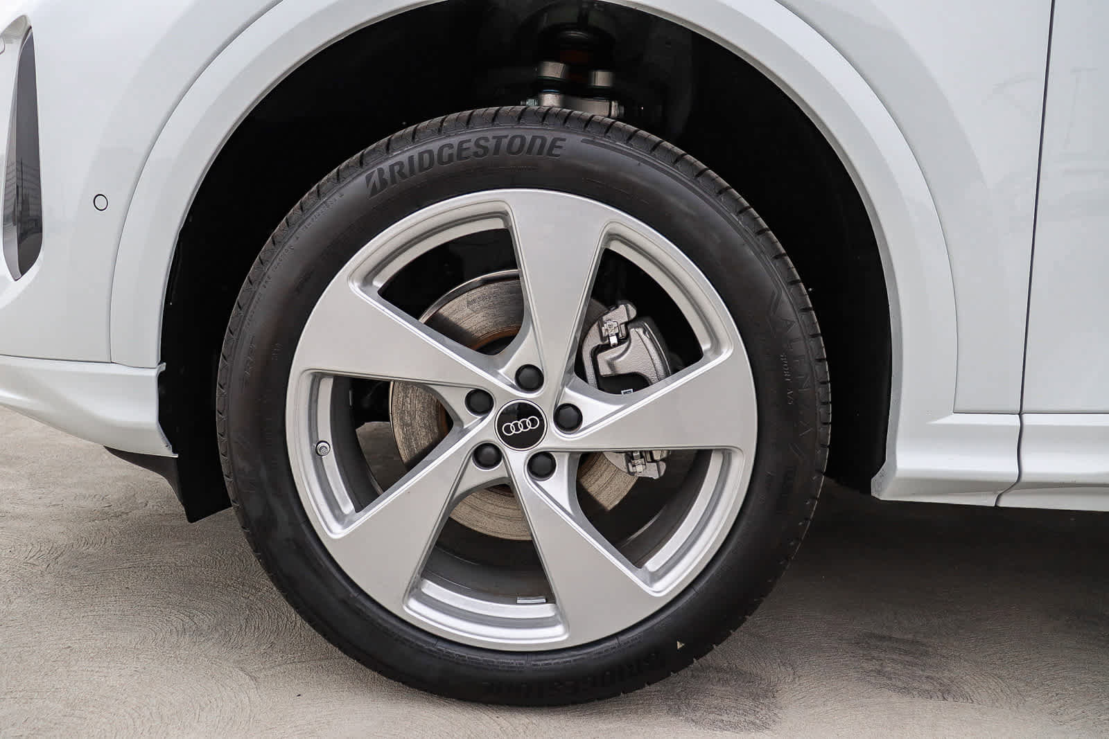 New 2025 Audi Q5 Premium Plus image 14