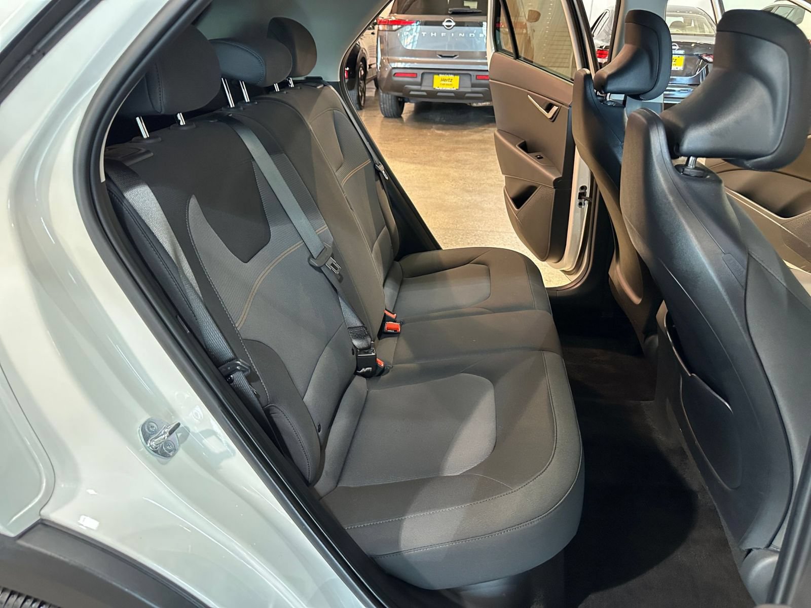 Used 2026 Kia Niro LX FWD image 36