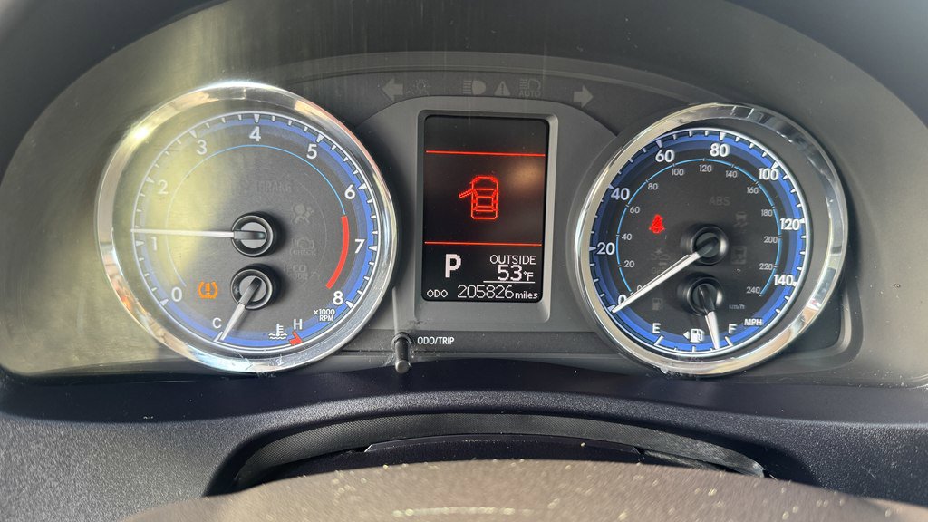 Used 2019 Toyota Corolla LE image 16