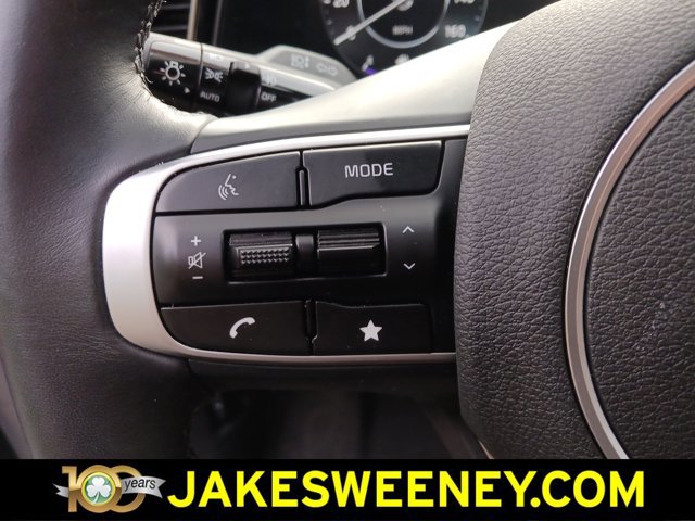 Used 2025 Kia Sportage SX image 16