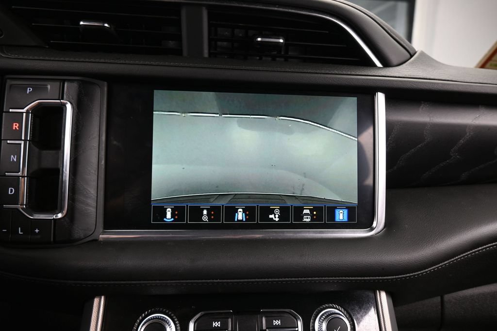 Used 2024 GMC Yukon XL Denali RWD image 25