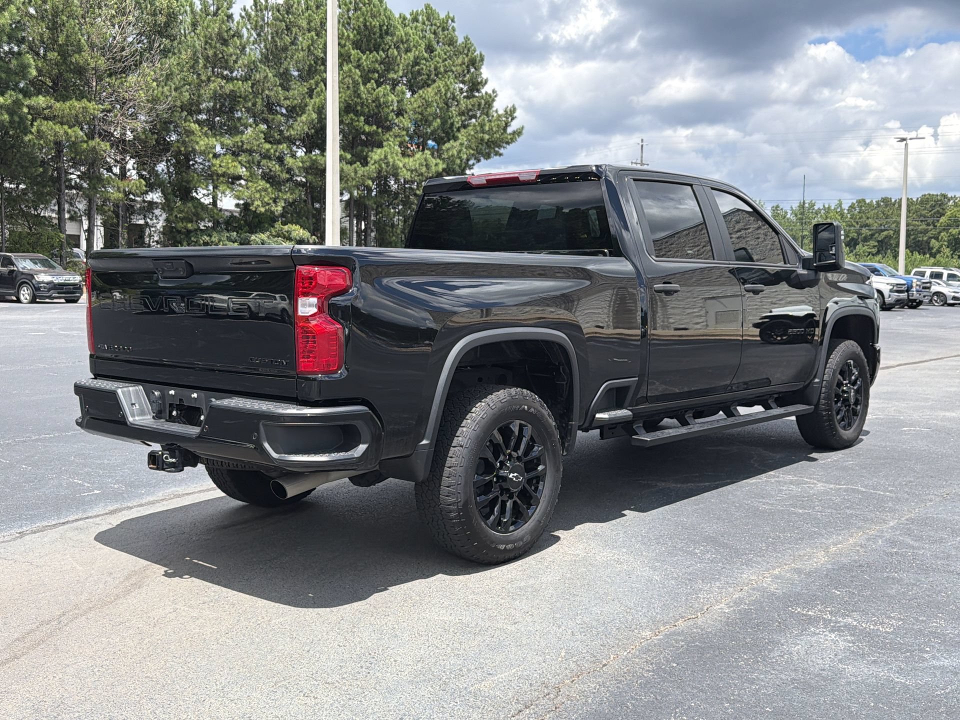 Used 2025 Chevrolet Silverado 2500 Custom w/ Custom Value Package RWD image 15