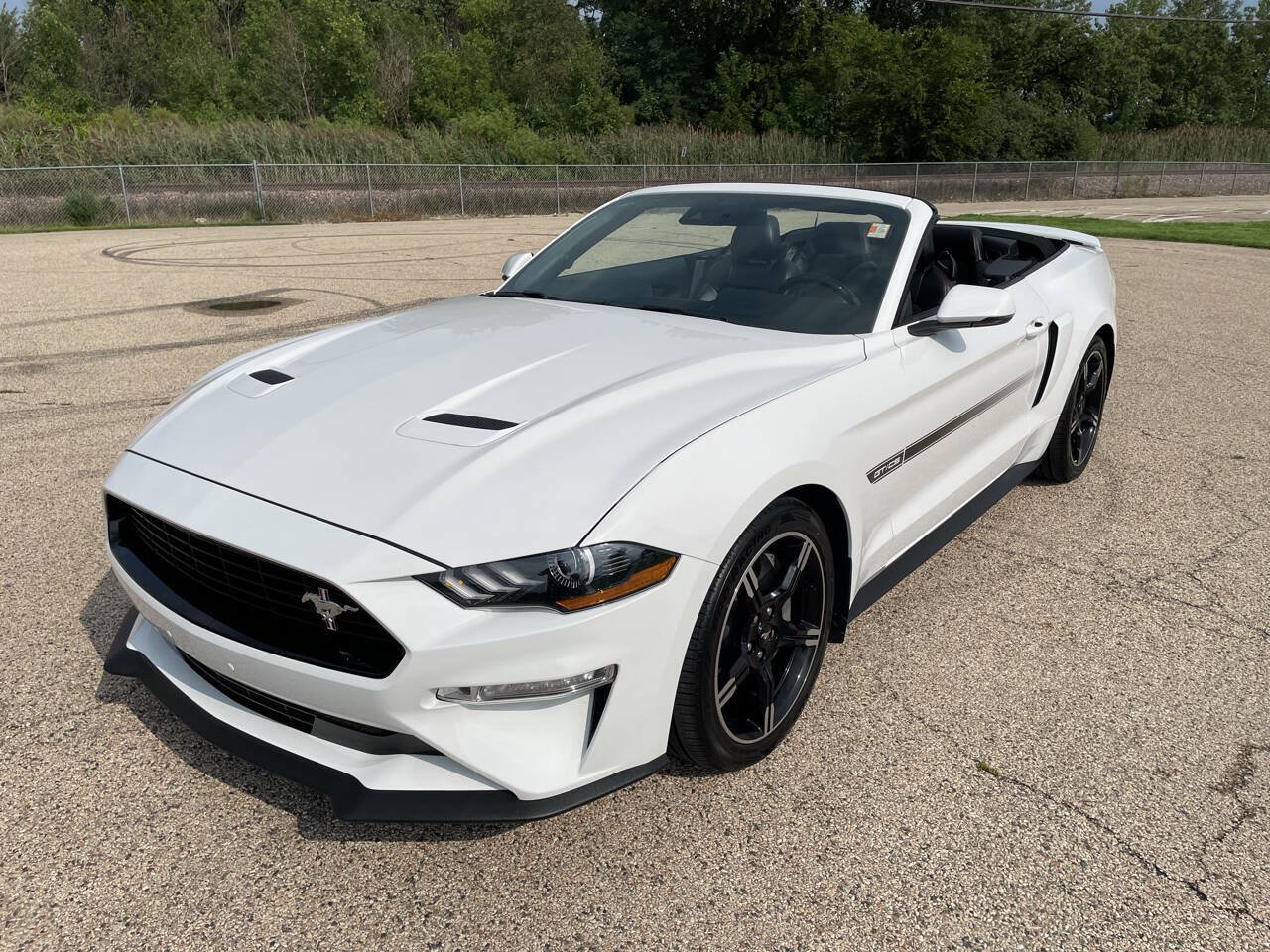 Used 2021 Ford Mustang GT Premium w/ California Special Package RWD image 43