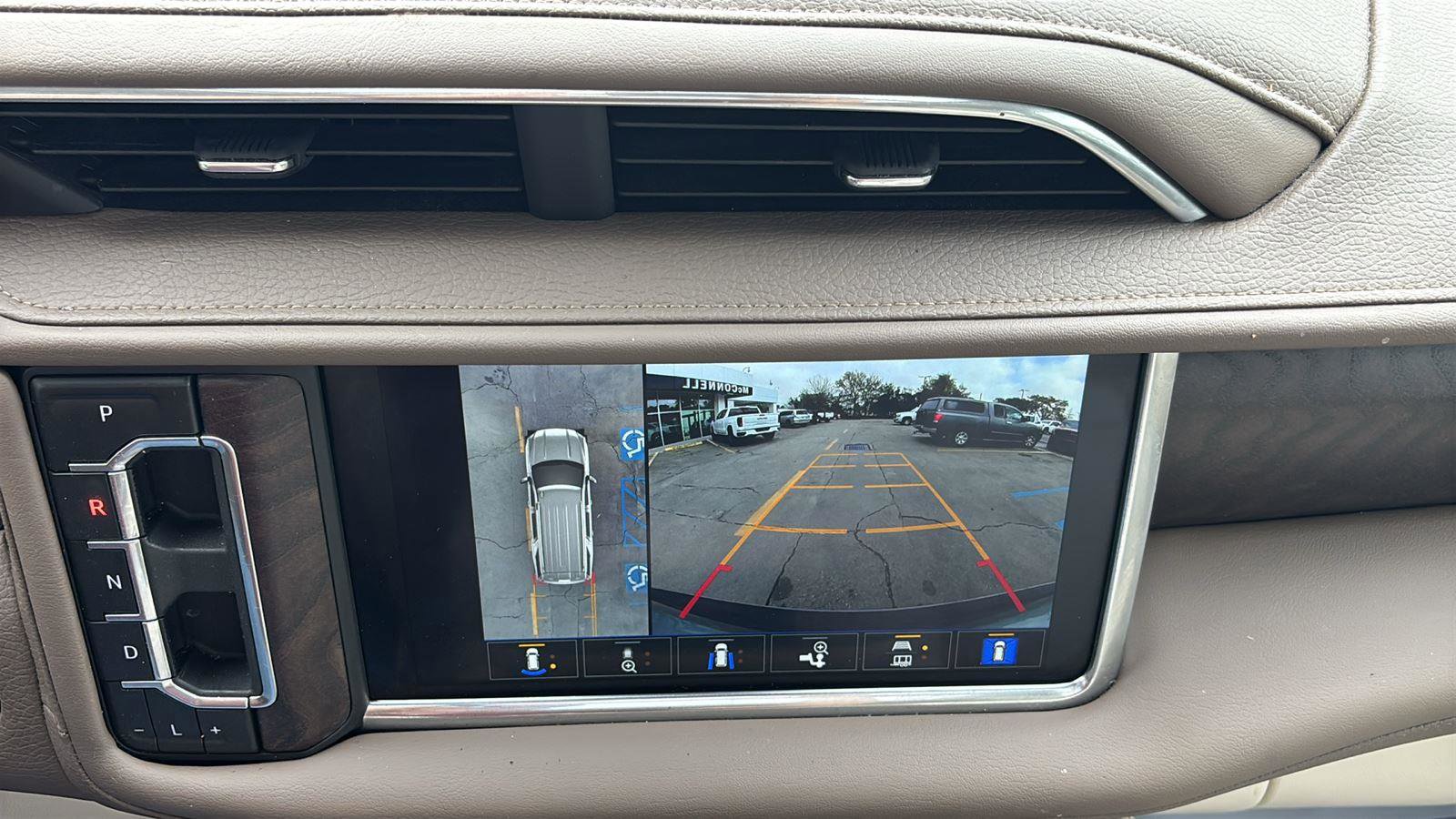 Used 2024 GMC Yukon XL Denali w/ Max Trailering Package image 36