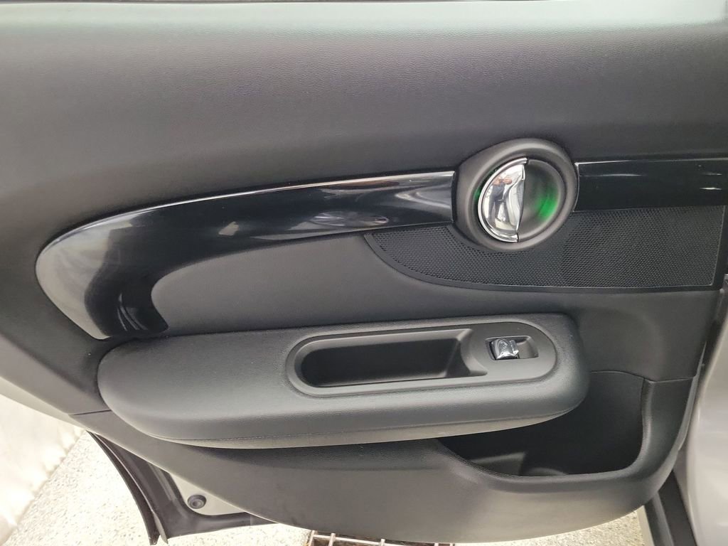 Used 2024 MINI Cooper Clubman S image 19