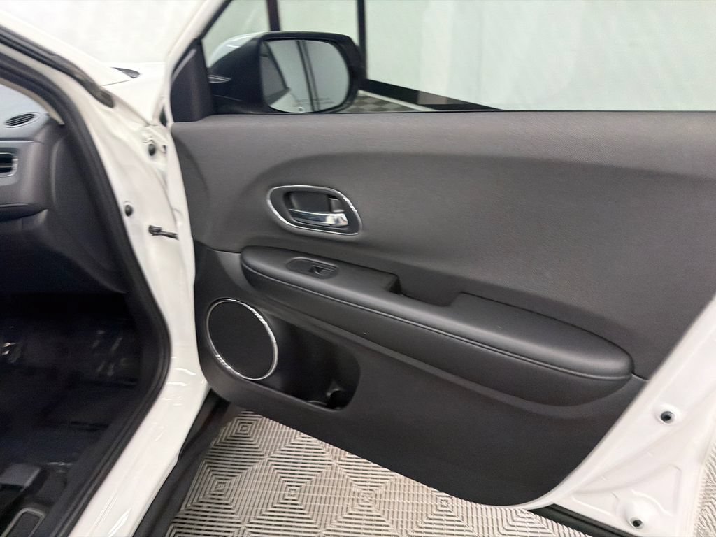 Used 2022 Honda HR-V EX image 14