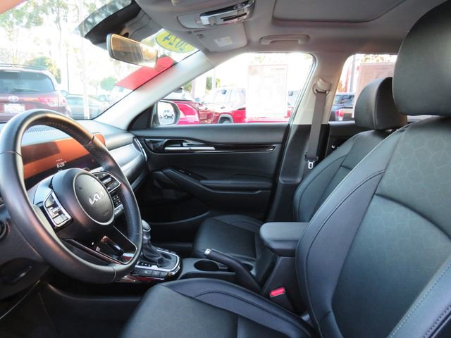 Used 2024 Kia Seltos EX image 15