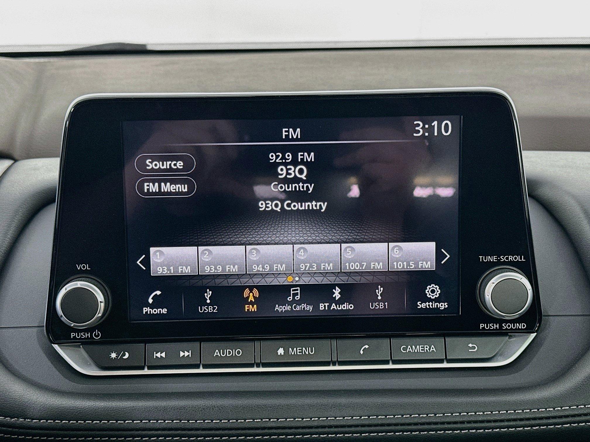 Used 2023 Nissan Rogue S FWD image 21