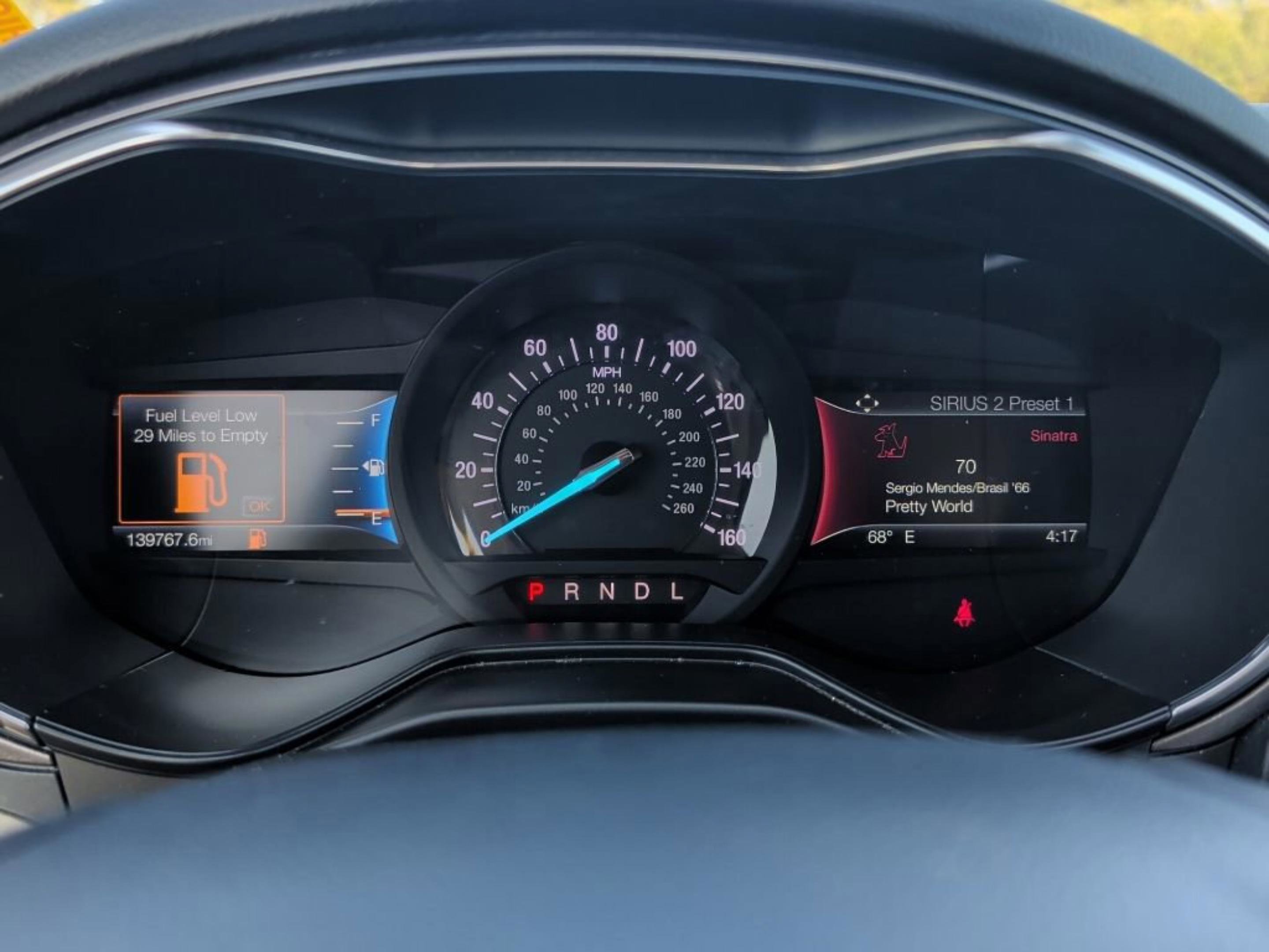 Used 2020 Ford Fusion SE image 20