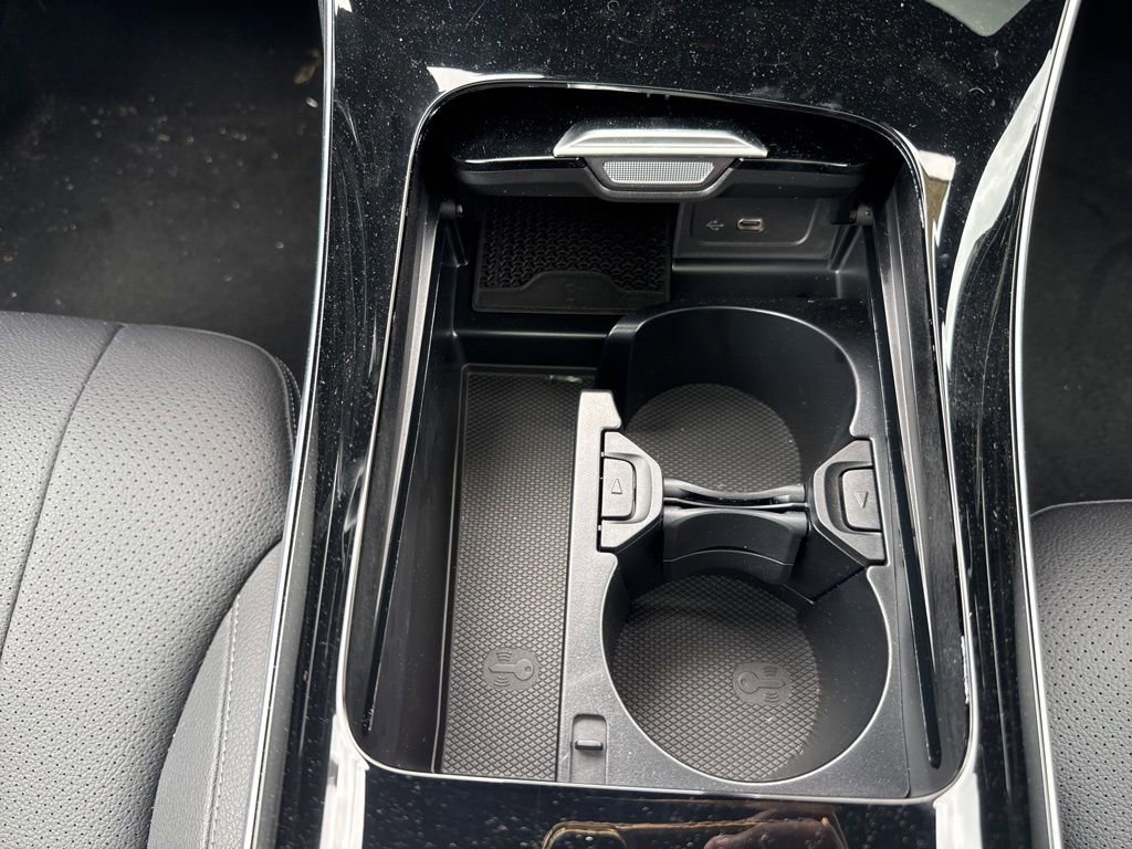 Certified 2024 Mercedes-Benz CLE 300 4MATIC Coupe image 23