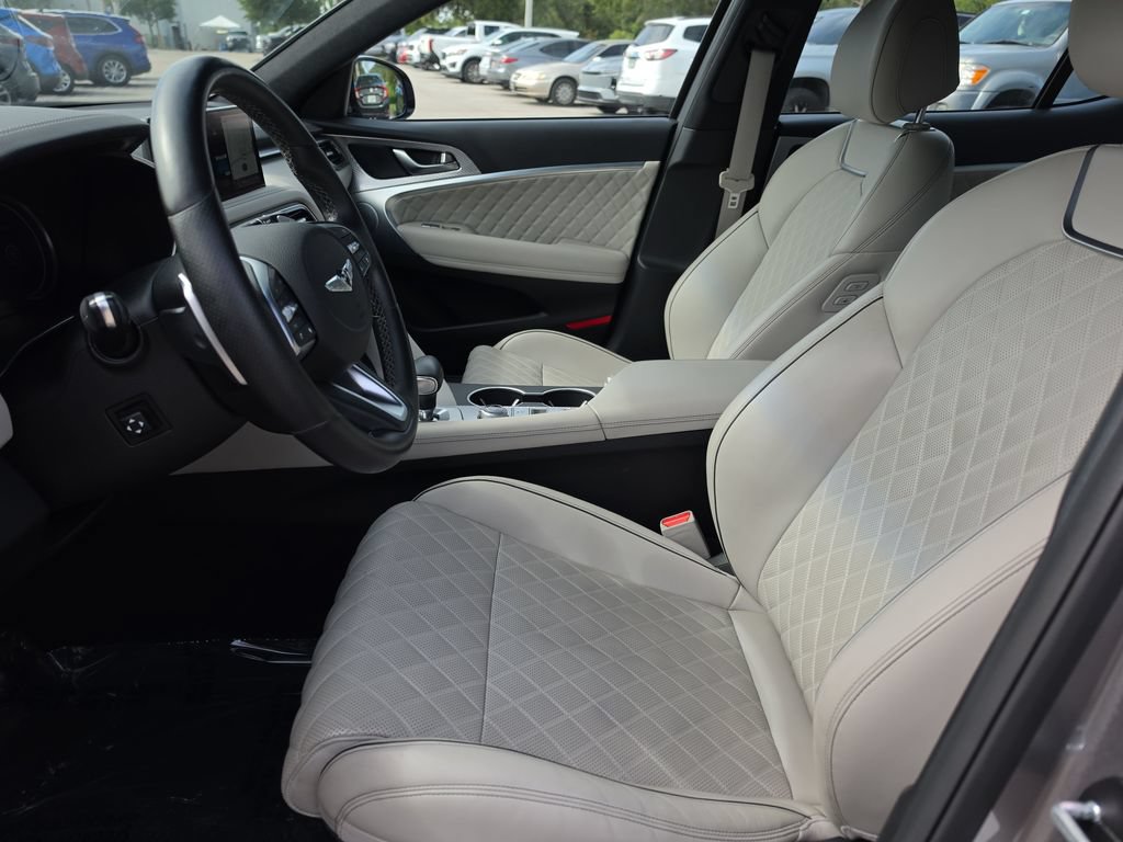 Used 2023 Genesis G70 3.3T w/ Sport Prestige Package RWD image 10