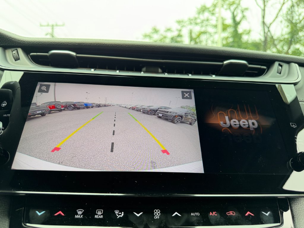 New 2026 Jeep Grand Cherokee Altitude AWD/4WD image 20