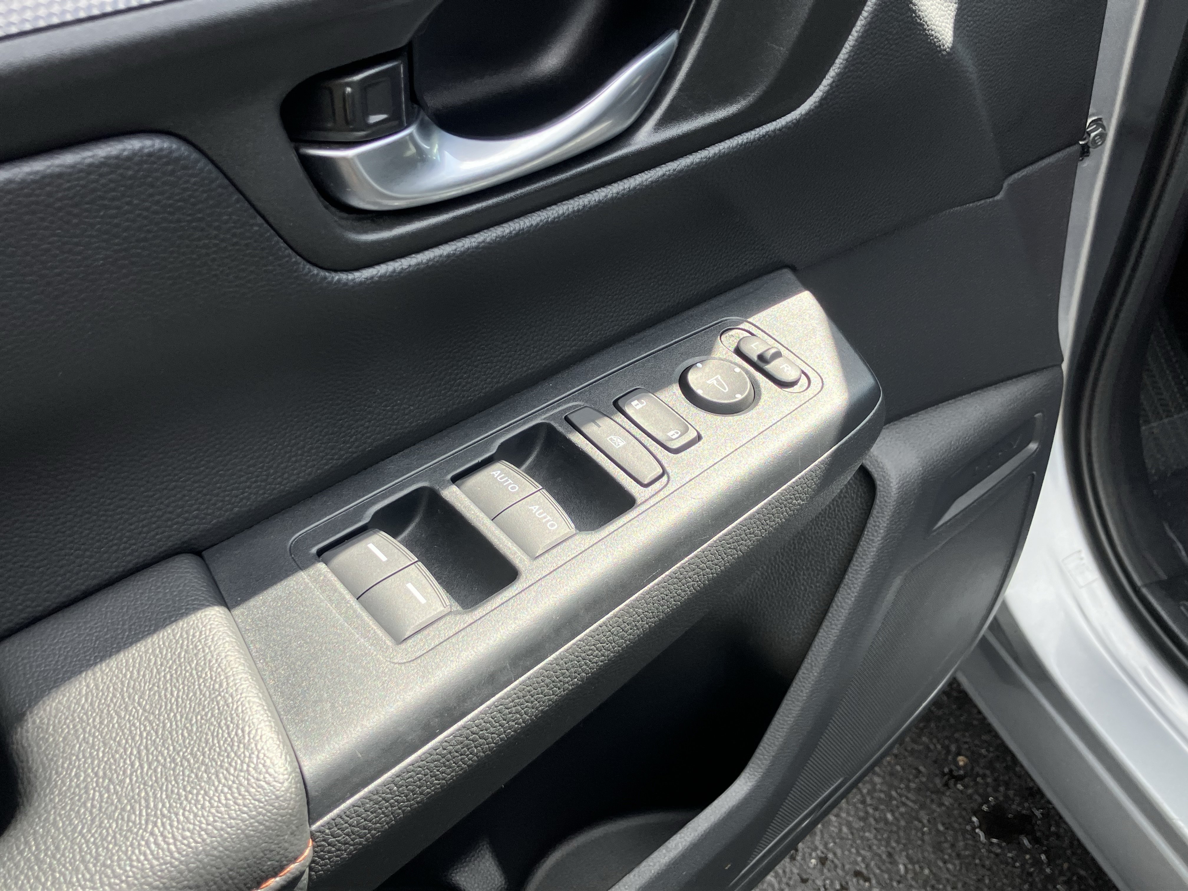 Used 2024 Honda CR-V Sport image 15