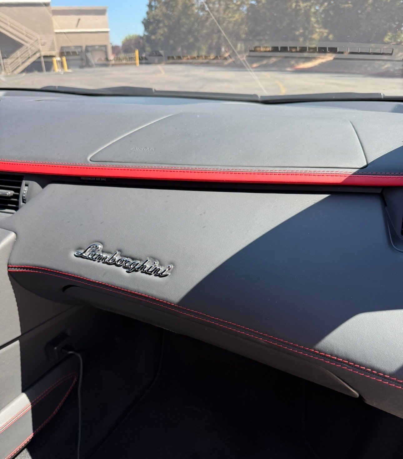 Used 2018 Lamborghini Aventador S AWD/4WD image 15
