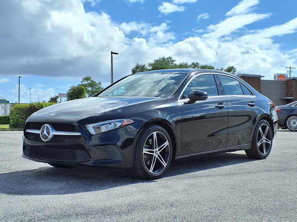 Used 2021 Mercedes-Benz A 220 4MATIC image 3