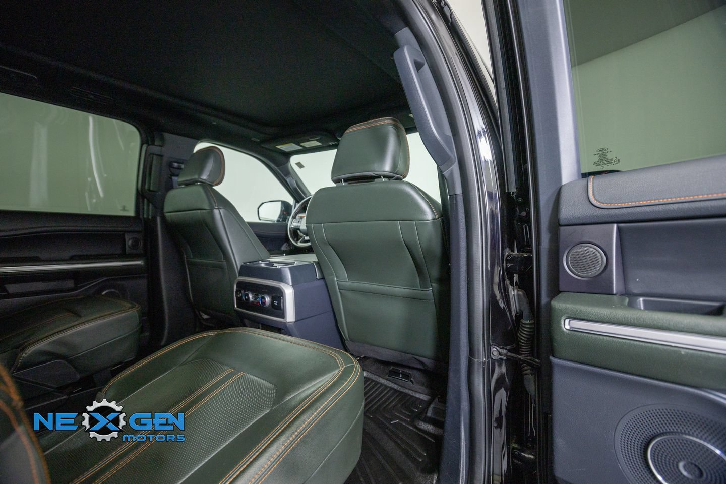Used 2022 Ford Expedition Timberline w/ Equipment Group 501A AWD/4WD image 36