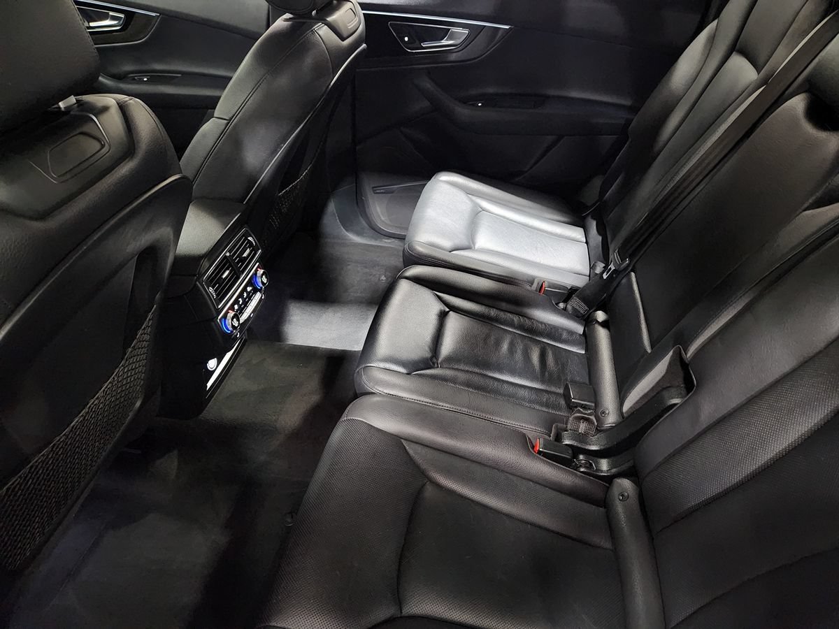 Used 2018 Audi Q7 3.0T Premium Plus w/ Premium Plus Package AWD/4WD image 52