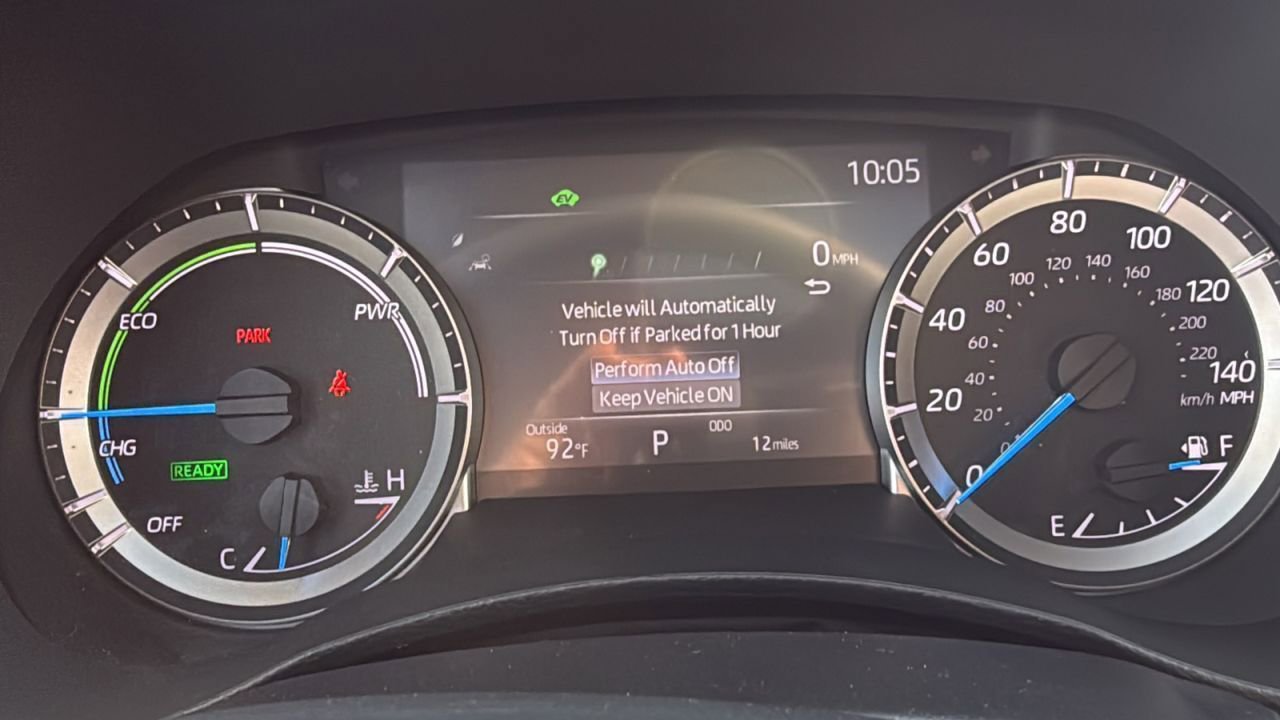 New 2025 Toyota Highlander XLE image 30