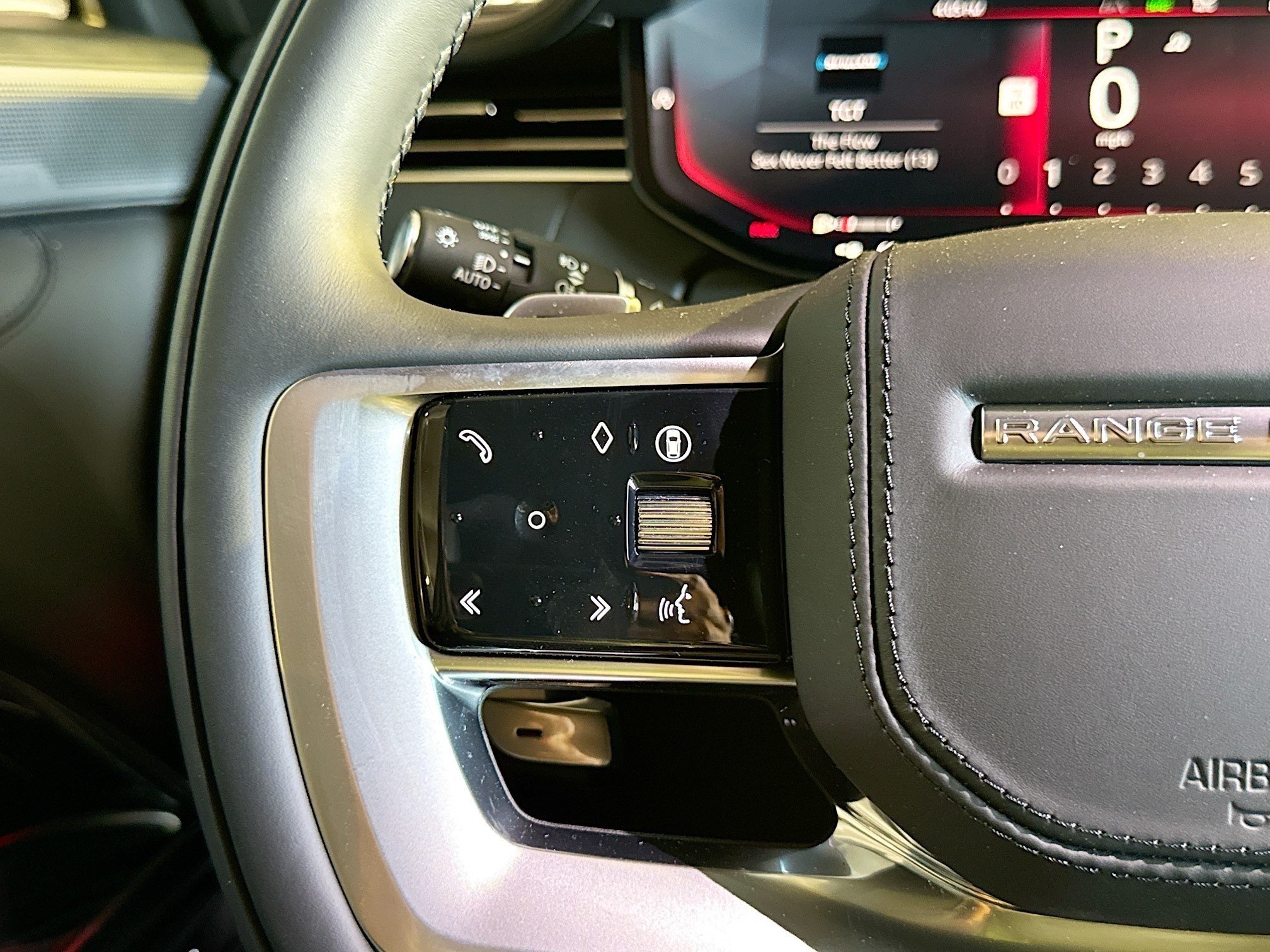 New 2026 Land Rover Range Rover SE AWD/4WD image 37