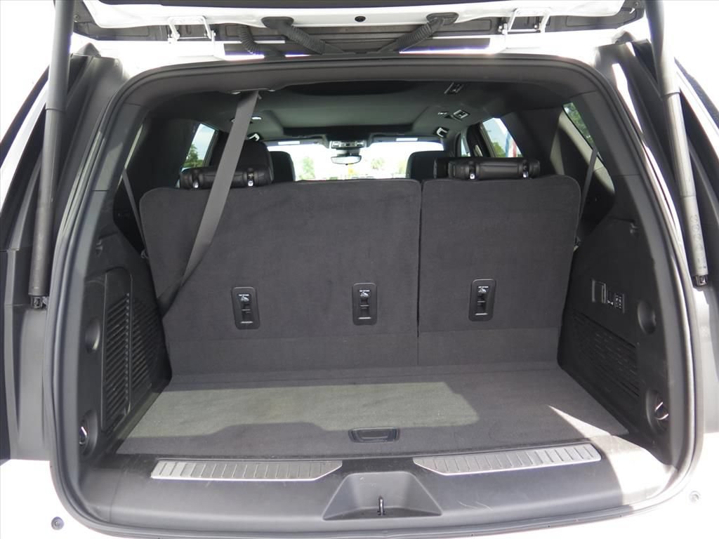 Used 2024 Chevrolet Tahoe High Country AWD/4WD image 25